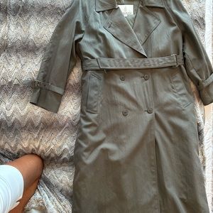 Vintage London Fog. Removable, insulated liner. Size 10 P. With original scarf.
